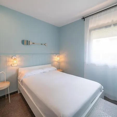Apartment, 350 Meters From The Riells * L'Escala