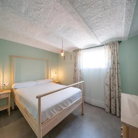 Apartment, 350 Meters From The Riells Villa *