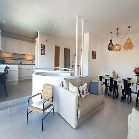 Villa Apartment, 350 Meters From The Riells L'Escala