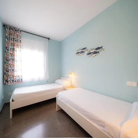 Apartment, 350 Meters From The Riells *